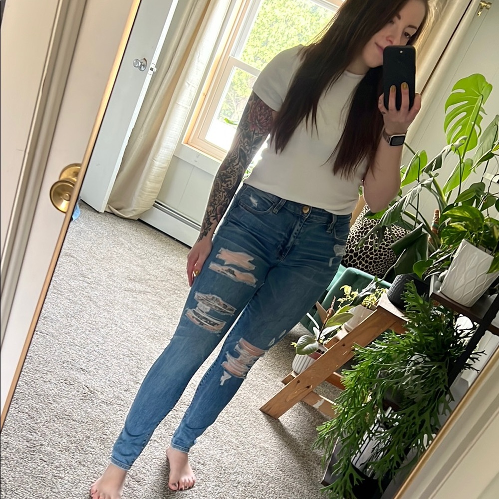 American Eagle Stretch Distressed Jeans